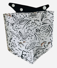 Load image into Gallery viewer, &quot;Magnolia&quot; Bandana
