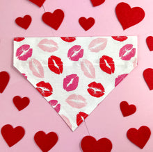 Load image into Gallery viewer, Kisses Bandana-Over Collar
